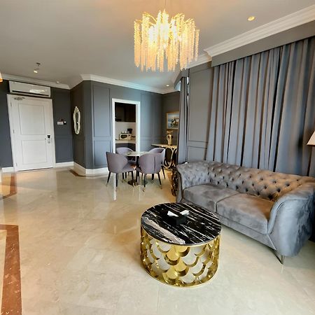 Grand Eska Hotel & Suites Batam Нагоя Екстериор снимка