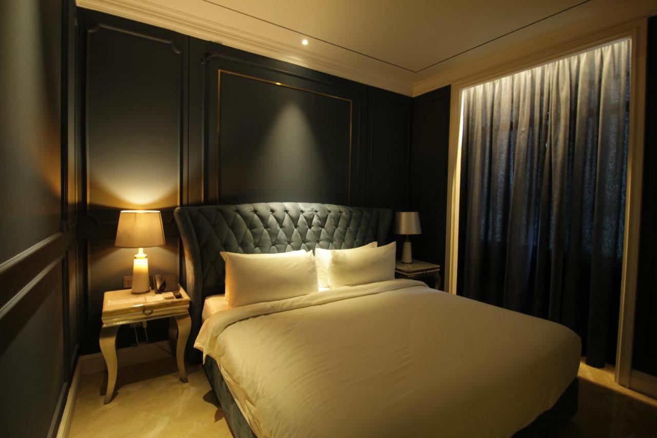 Grand Eska Hotel & Suites Batam Нагоя Екстериор снимка