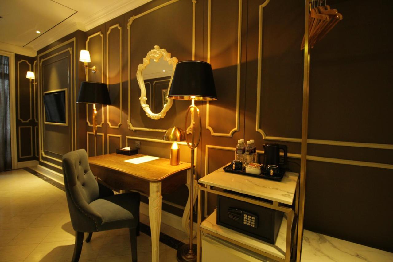 Grand Eska Hotel & Suites Batam Нагоя Екстериор снимка