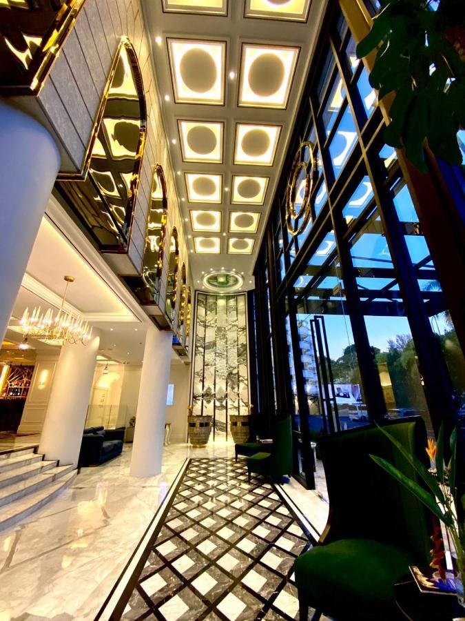 Grand Eska Hotel & Suites Batam Нагоя Екстериор снимка