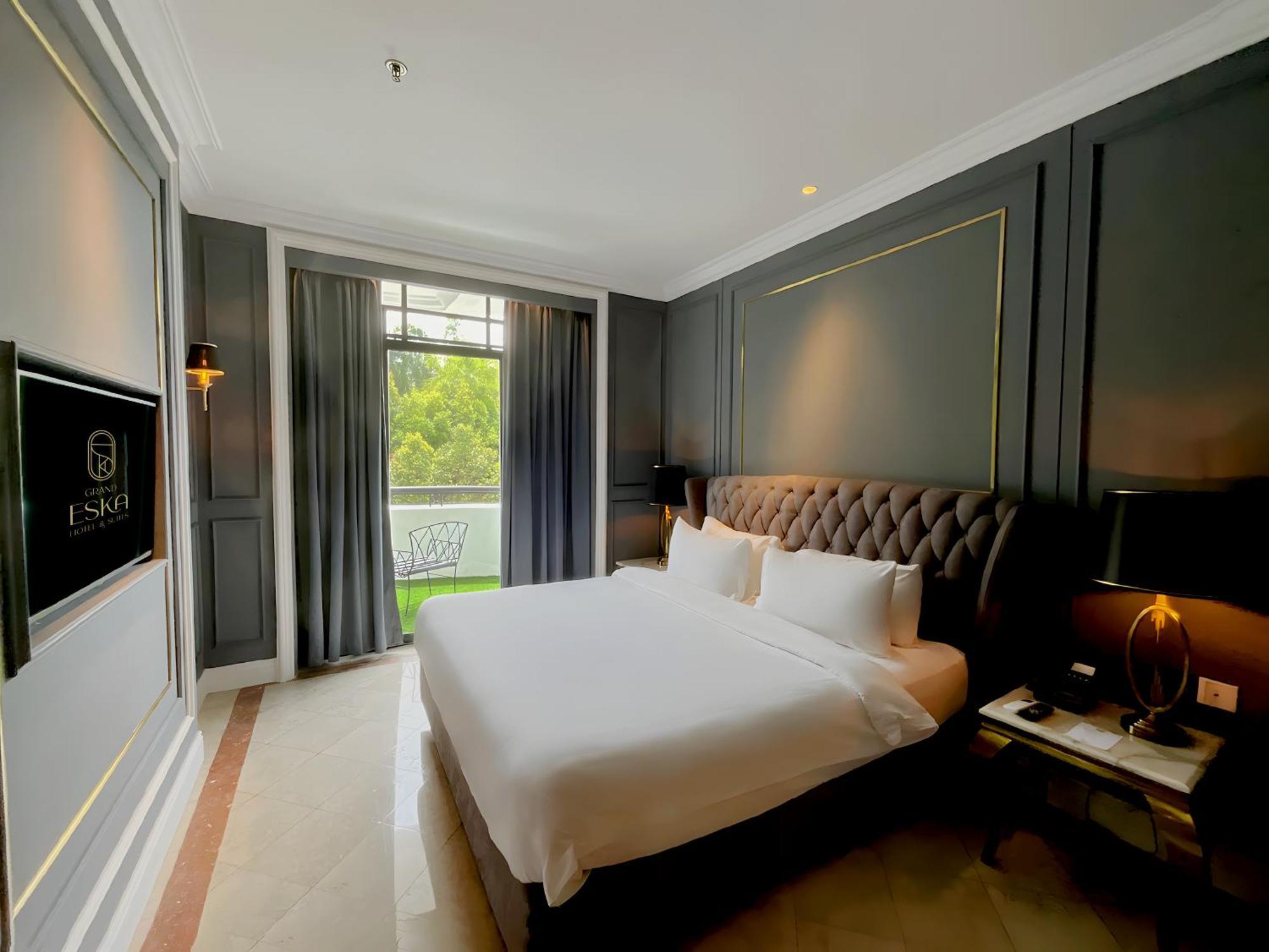 Grand Eska Hotel & Suites Batam Нагоя Екстериор снимка