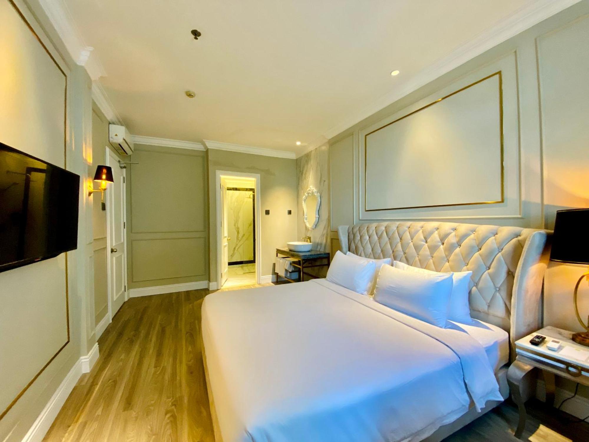 Grand Eska Hotel & Suites Batam Нагоя Екстериор снимка
