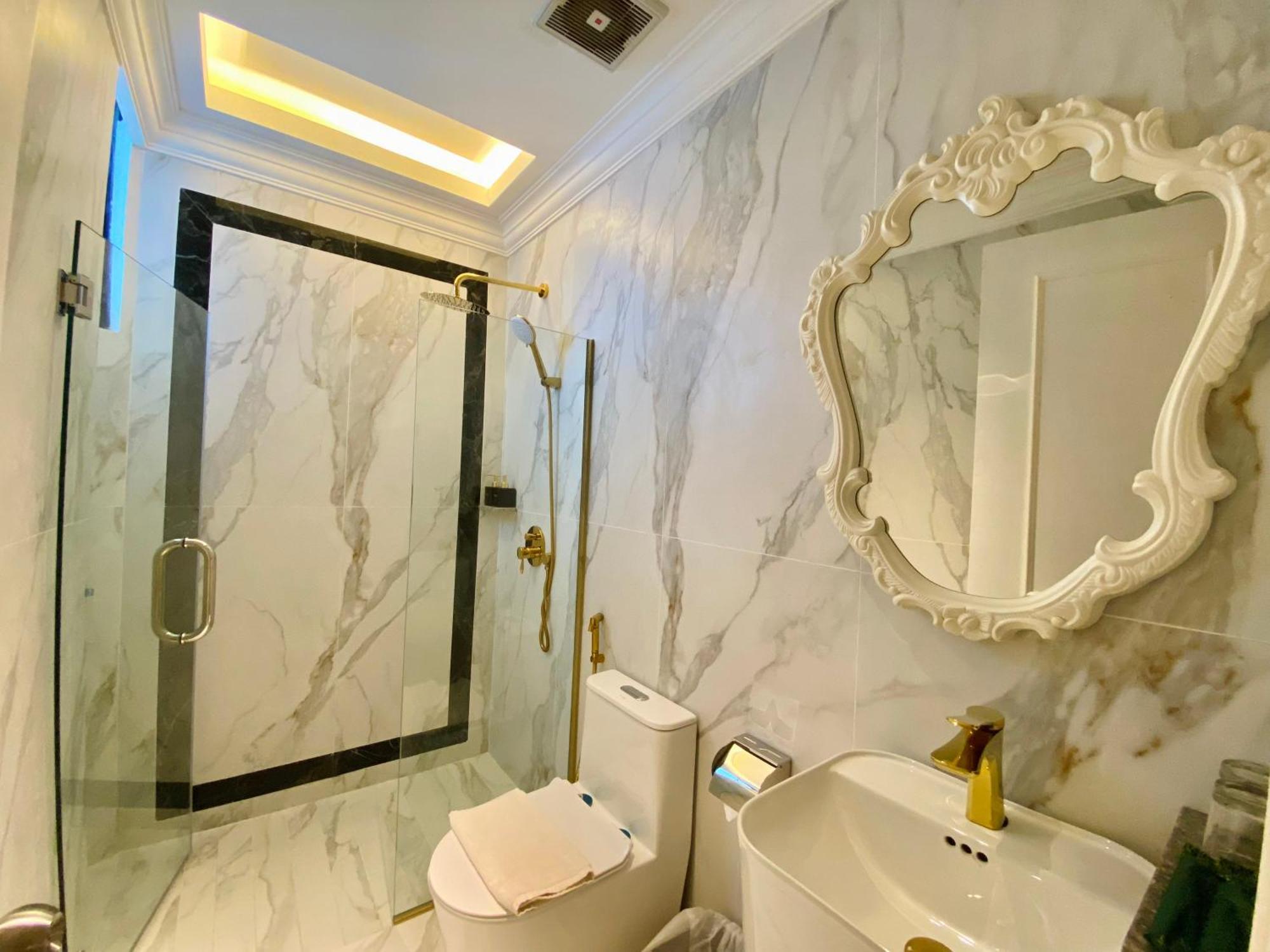 Grand Eska Hotel & Suites Batam Нагоя Екстериор снимка