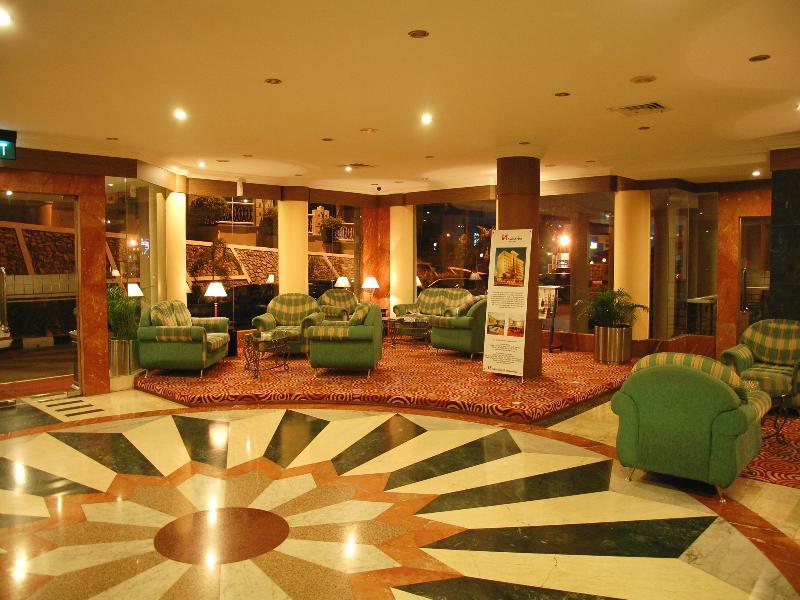 Grand Eska Hotel & Suites Batam Нагоя Екстериор снимка